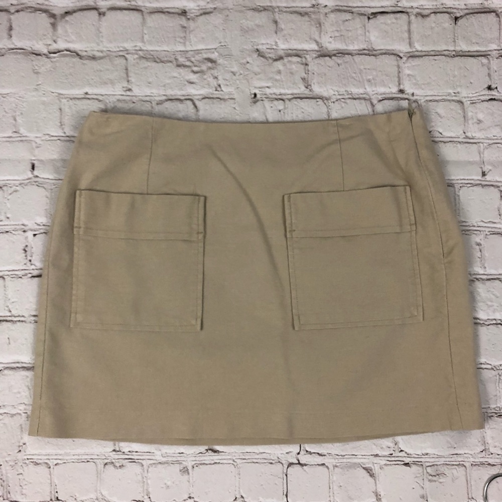 Women’s size 4 gap skirt